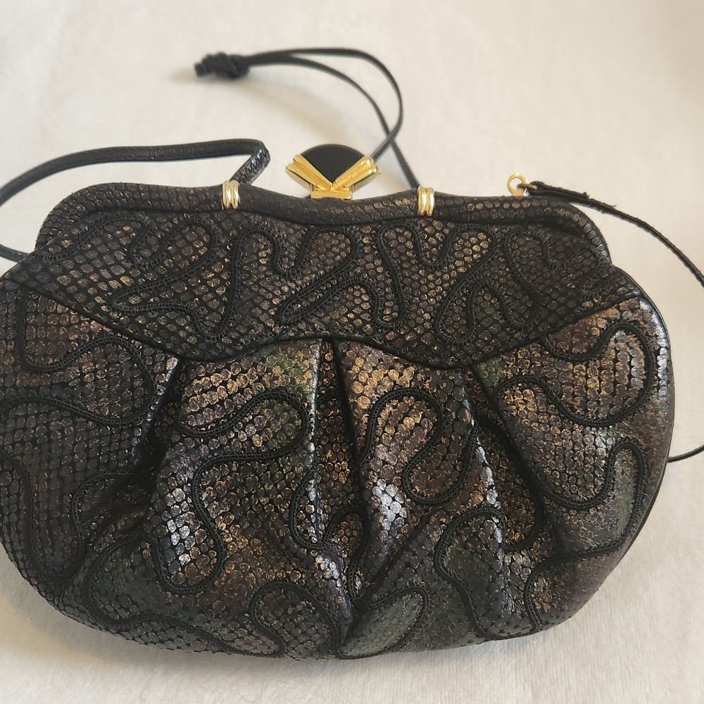 Sharif Elegant Black and Gold Clutch
